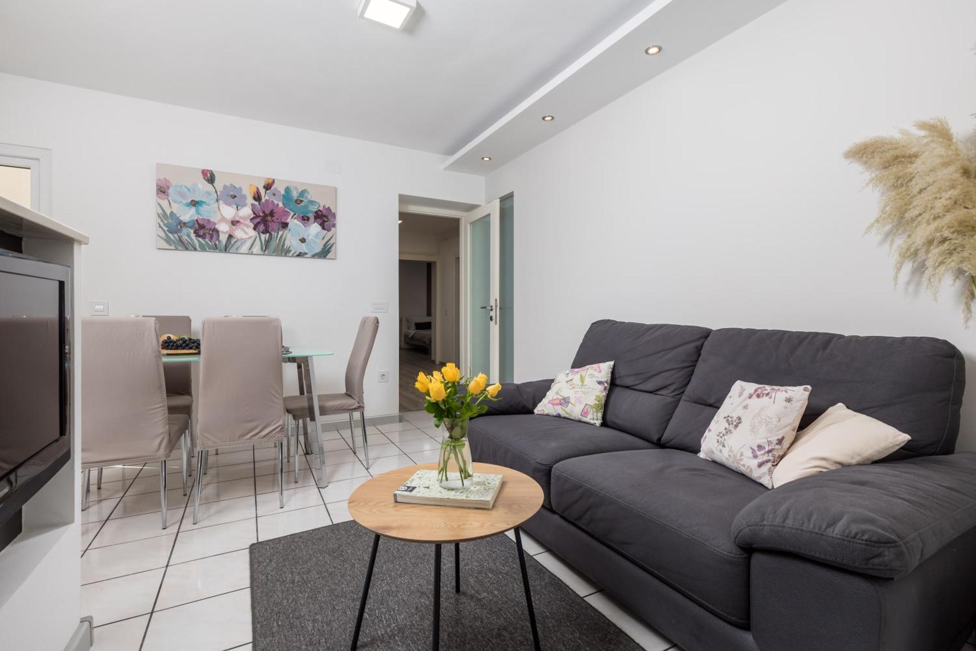 Apartment City Flower ริเยกา ภายนอก รูปภาพ